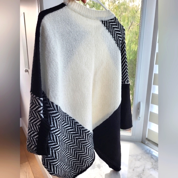 Maje  wool cape top one size fits all - Picture 4 of 5